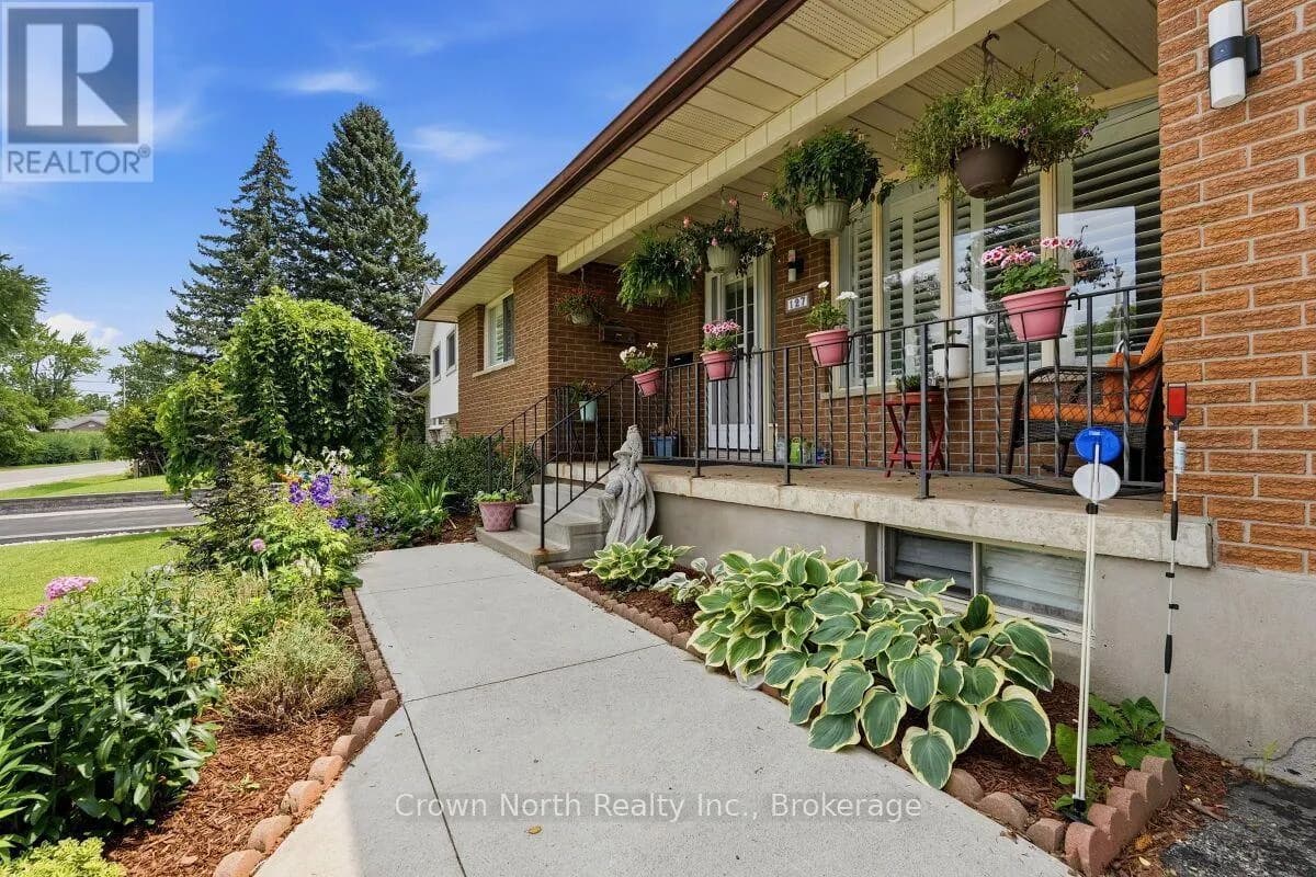 127 CARSON DRIVE — photo 4 of 50