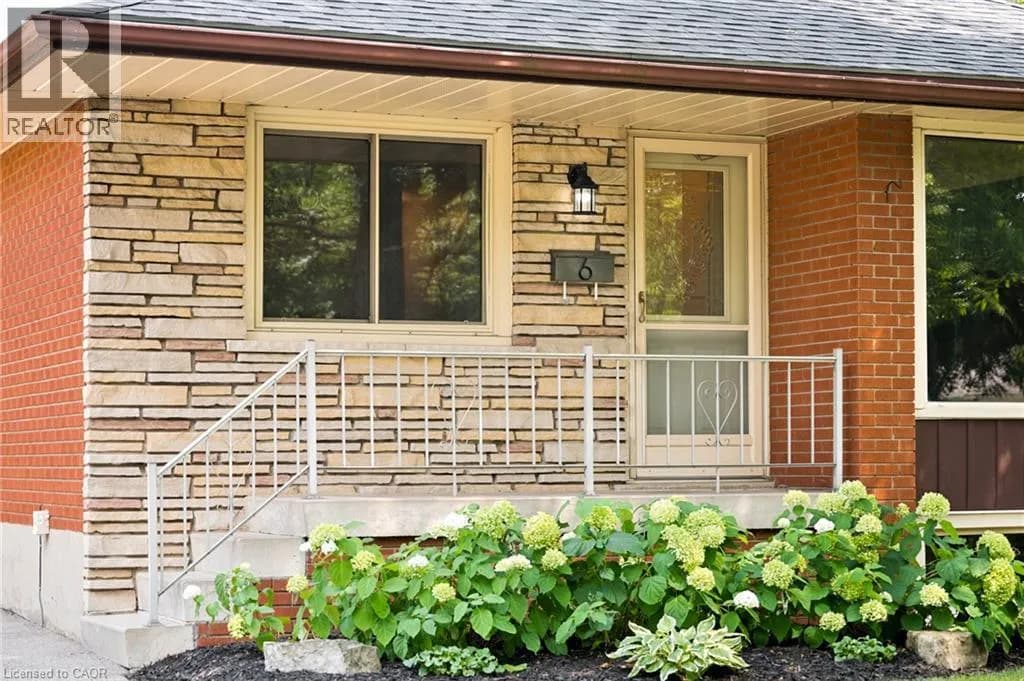 6 ROBROY Court — photo 4 of 50