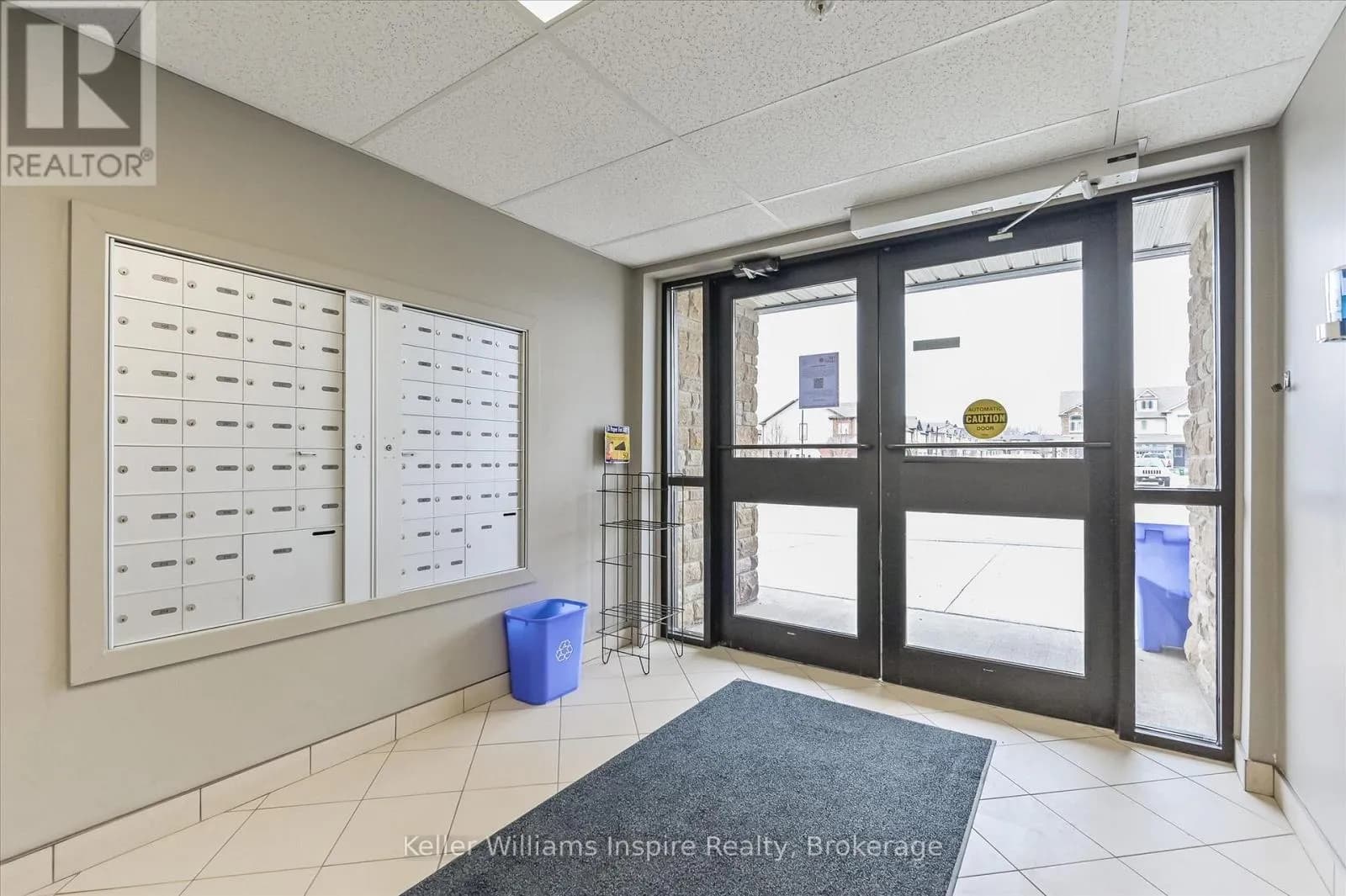 107 - 103 WESTMINSTER CRESCENT — photo 4 of 40