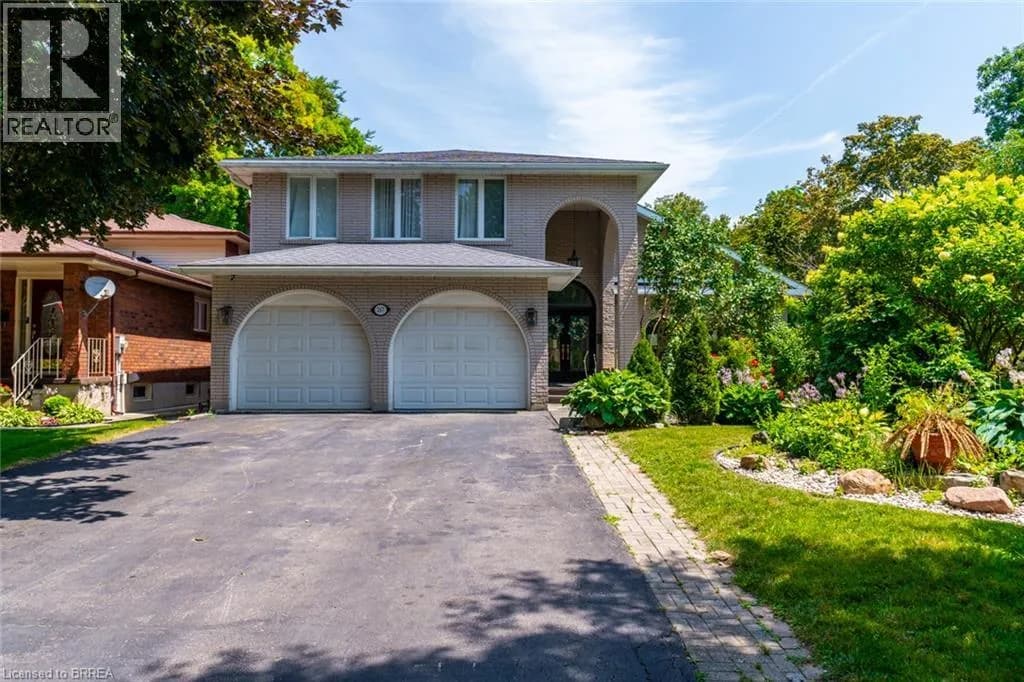 267 MEMORIAL Drive — photo 1 of 36