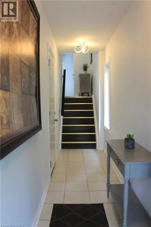 12 POPLAR Drive Unit# 21 — photo 3 of 27