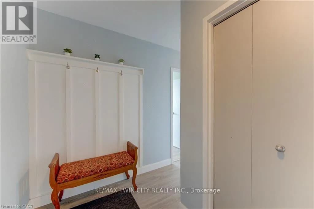 403 - 24 MIDLAND DRIVE — photo 3 of 31