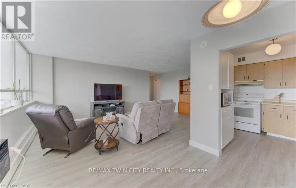 403 - 24 MIDLAND DRIVE — photo 5 of 31
