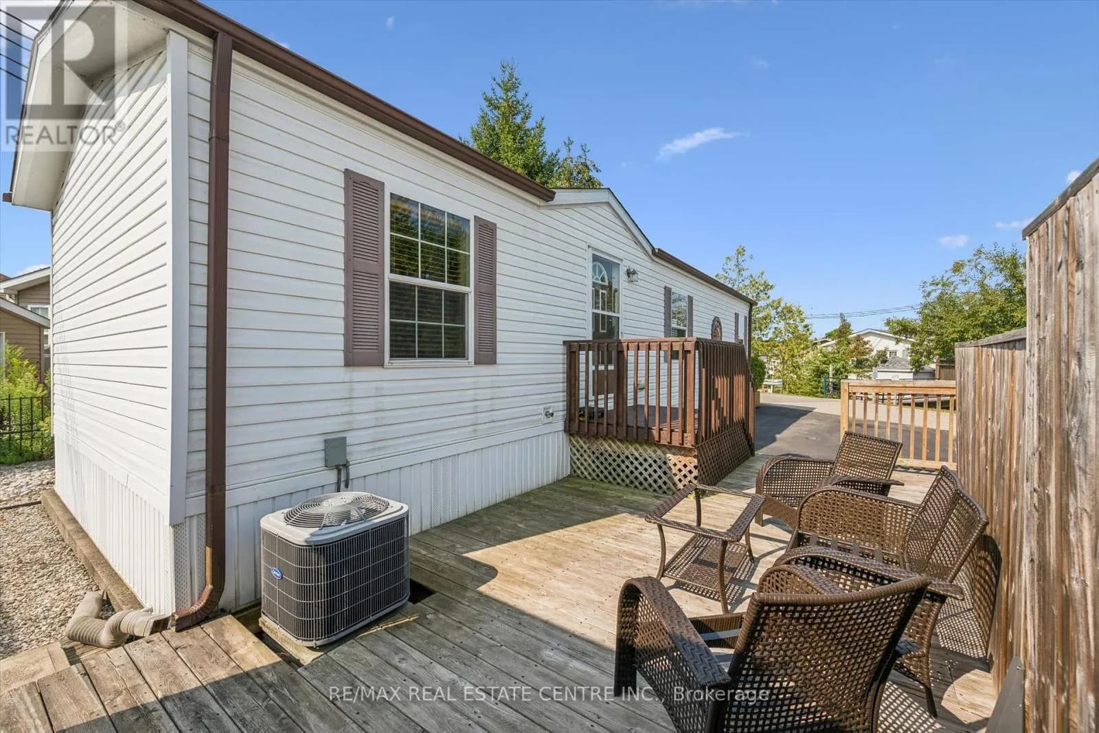21 TRILLIUM BEACH DRIVE — photo 5 of 28