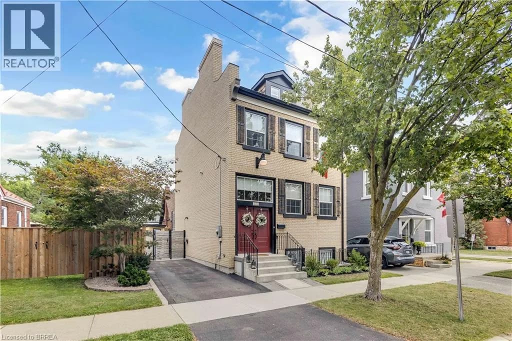 220 SHERIDAN Street — photo 1 of 35