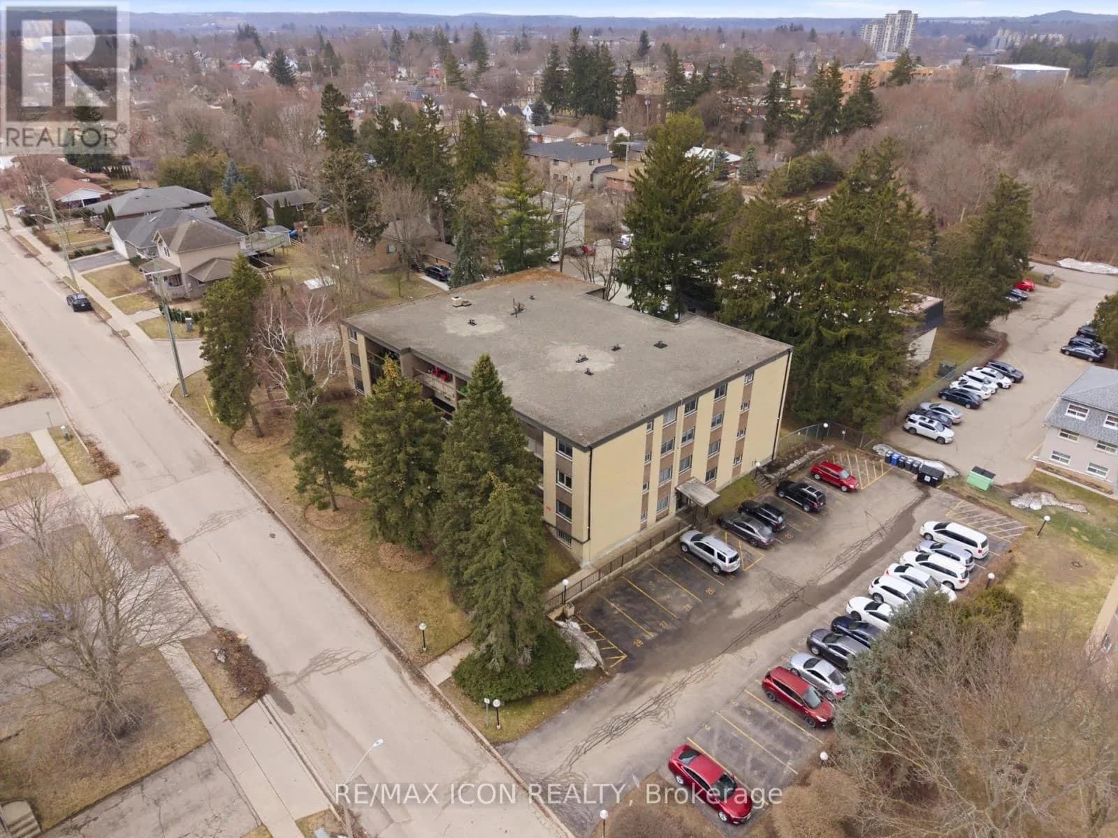 206 - 944 CALEDONIAN VIEW — photo 4 of 21