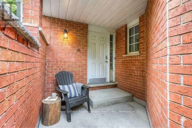 44 CORBETT STREET — photo 4 of 20