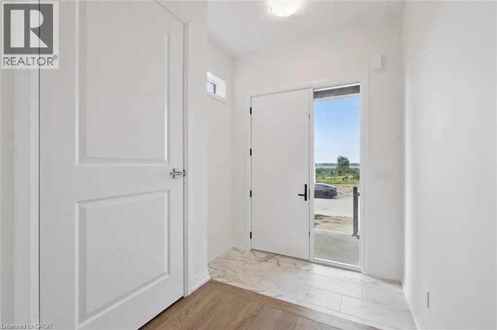 451 BENNINGER Street — photo 5 of 34
