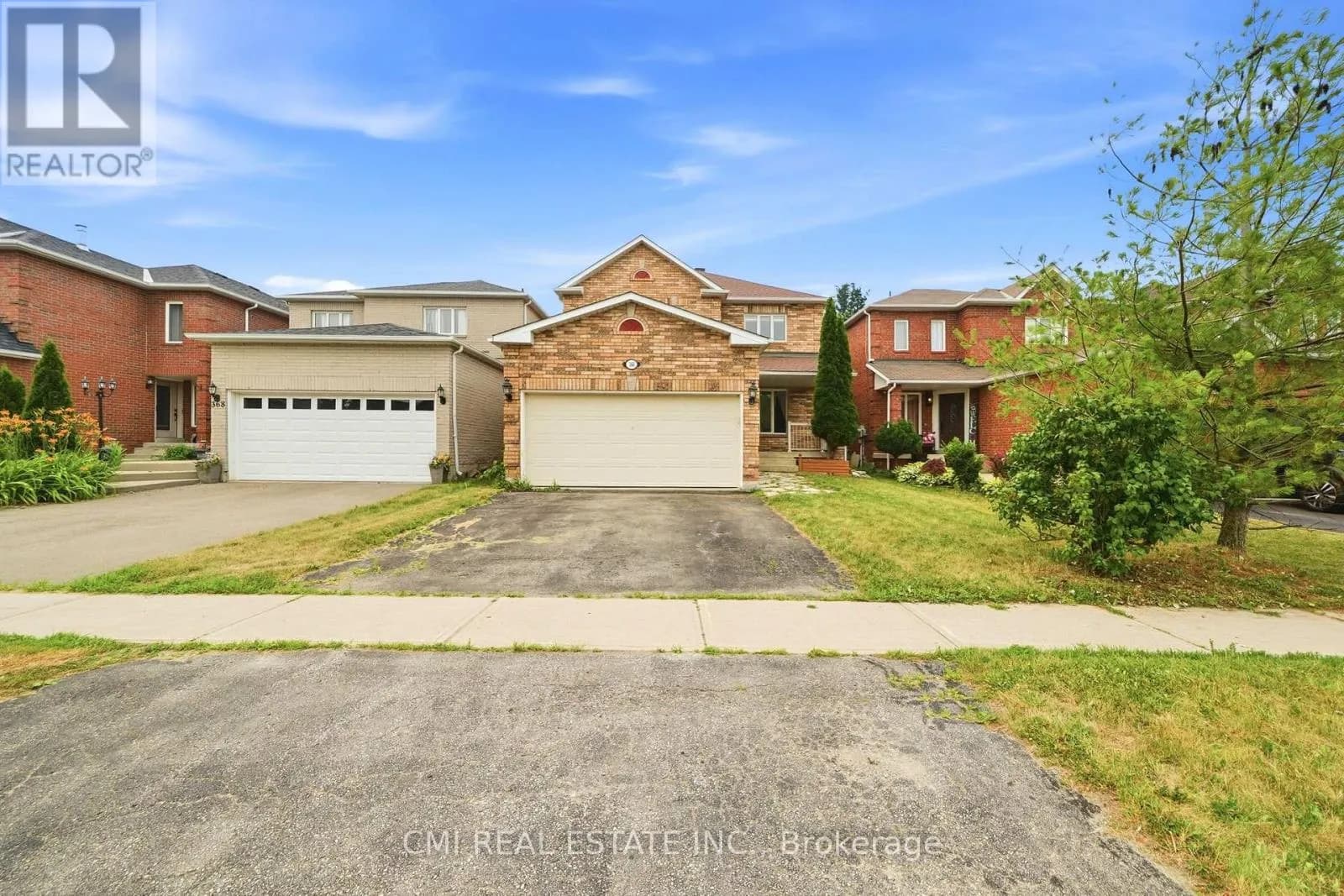 366 MARSHALL CRESCENT — photo 2 of 41