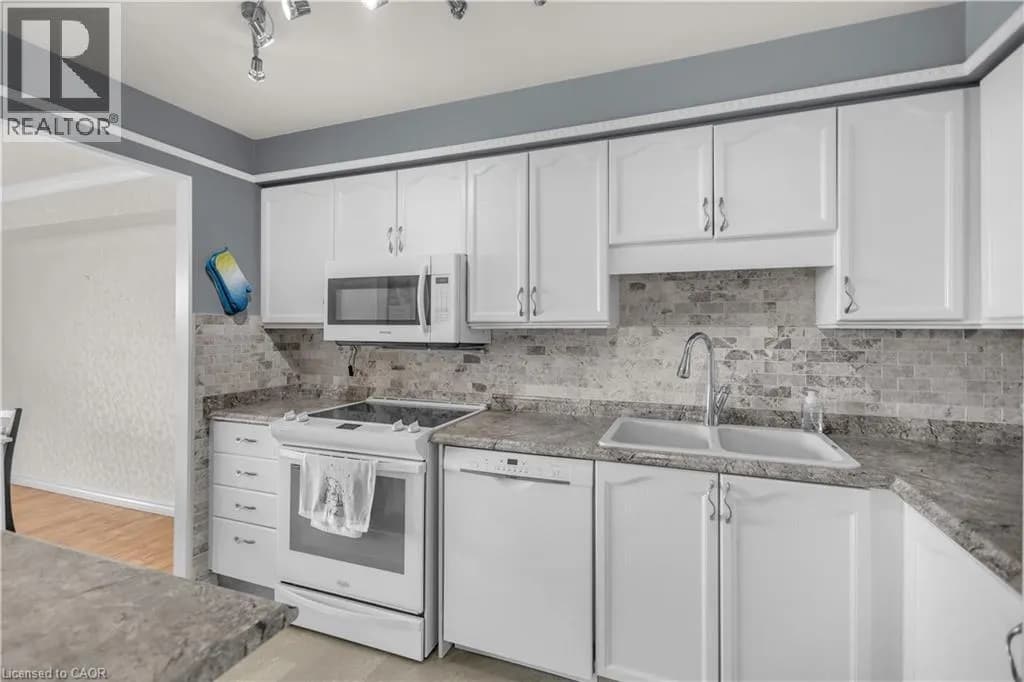 9 BONHEUR Court Unit# 815 — photo 5 of 28