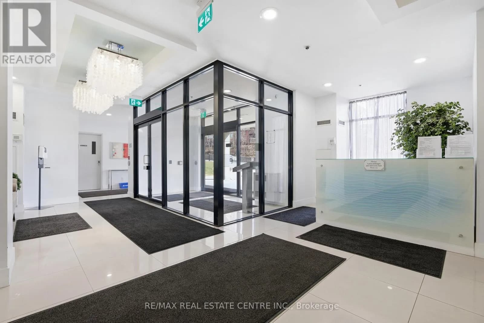 501 - 170 WATER STREET N — photo 3 of 24