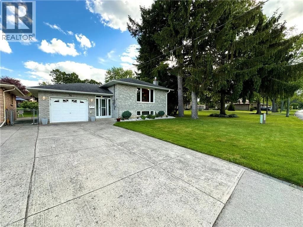 36 OAKHILL Drive — photo 2 of 50