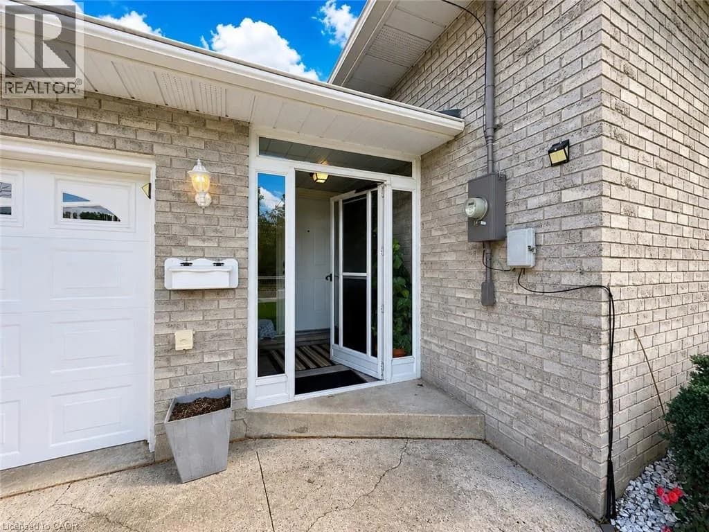 36 OAKHILL Drive — photo 5 of 50