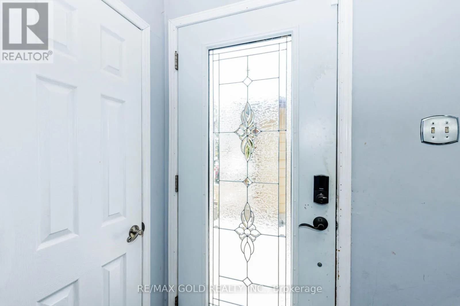 58 HOMESTEAD PLACE — photo 5 of 50