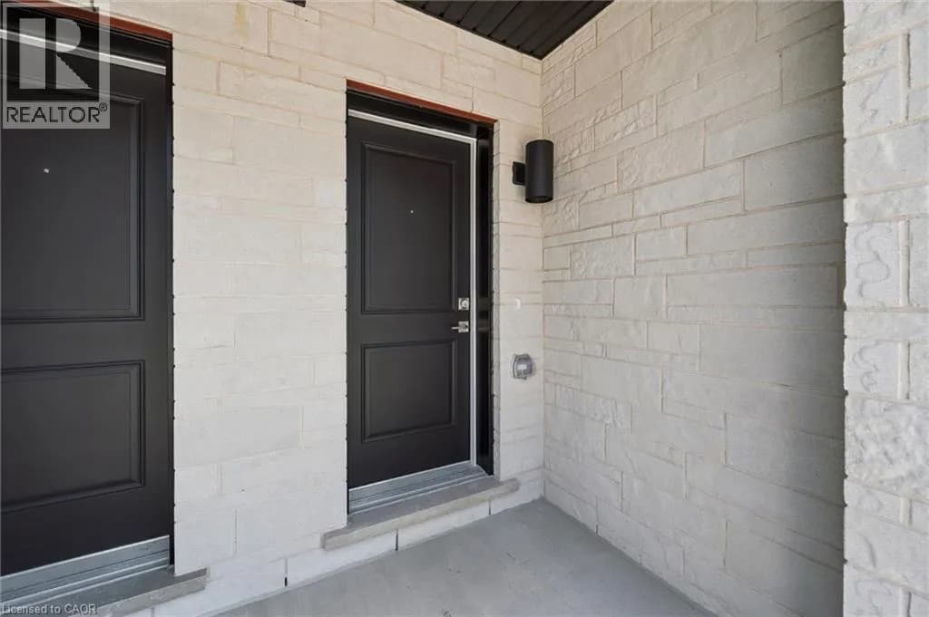 525 ERINBROOK Drive Unit# B047 — photo 4 of 50