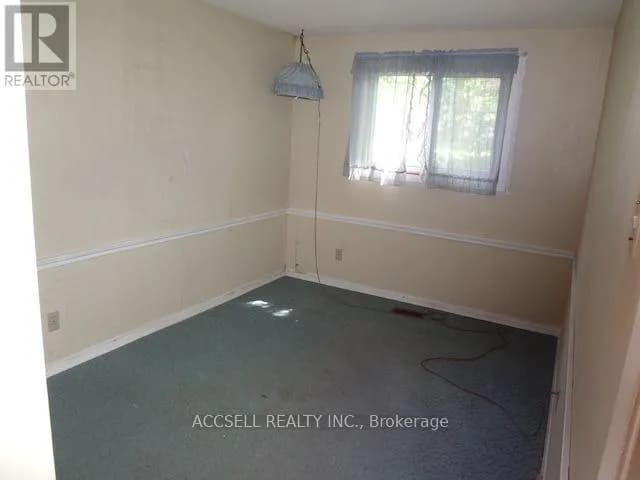 28 HARCOURT CRESCENT — photo 5 of 11