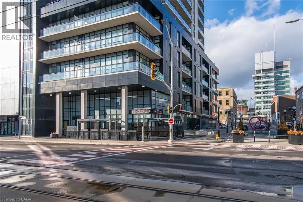 60 CHARLES Street W Unit# 3104 — photo 4 of 50
