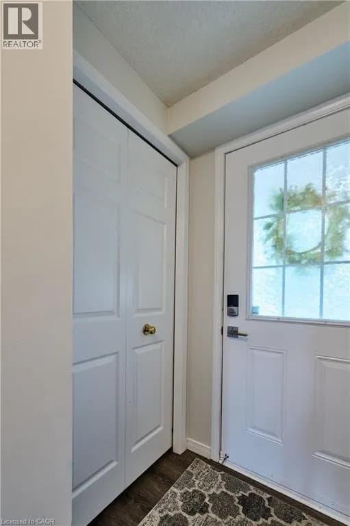 212 RED CLOVER Court — photo 4 of 46