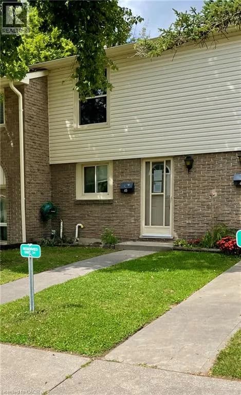 165 GREEN VALLEY Drive Unit# 45 — photo 1 of 9