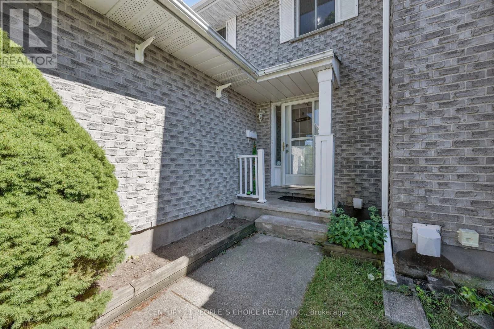 307 CLYDE ROAD — photo 5 of 35