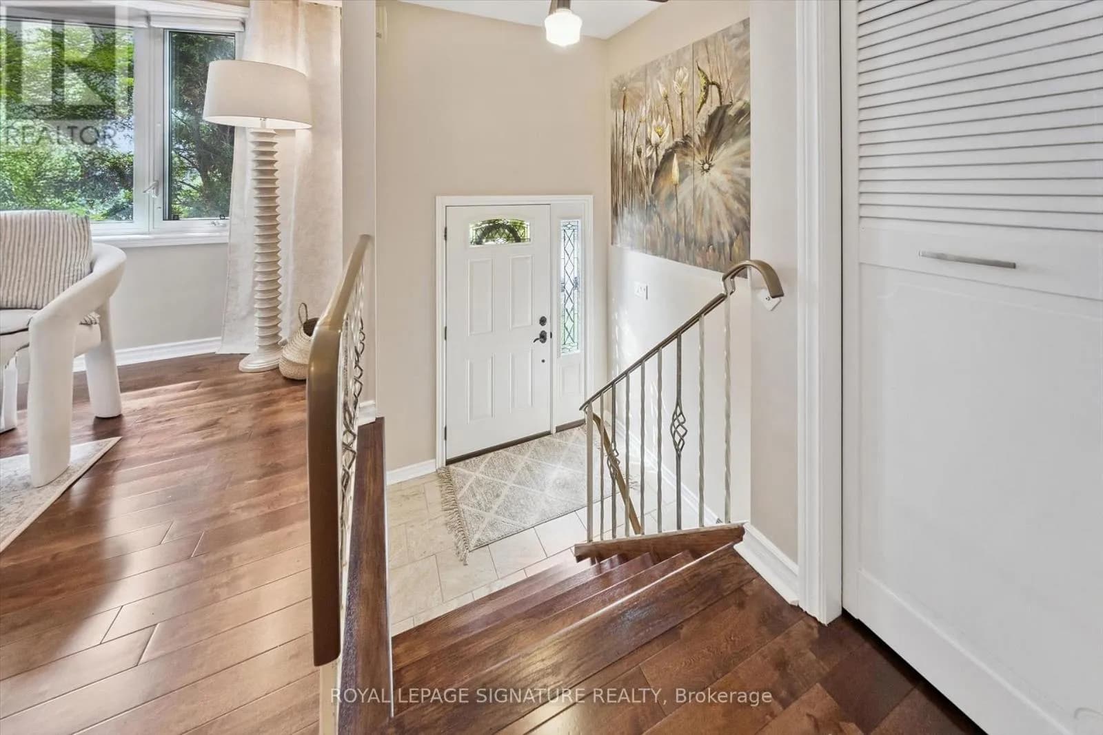 590 FERN ROAD — photo 5 of 44