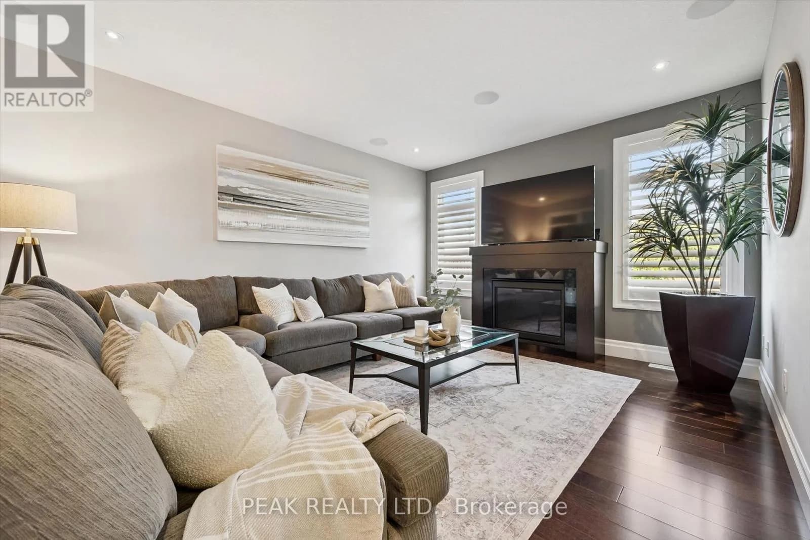 111 OAK PARK DRIVE — photo 4 of 45