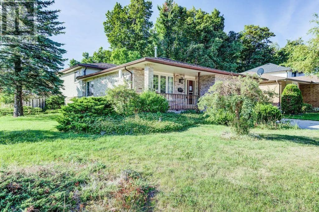3 CORA DRIVE — photo 4 of 48