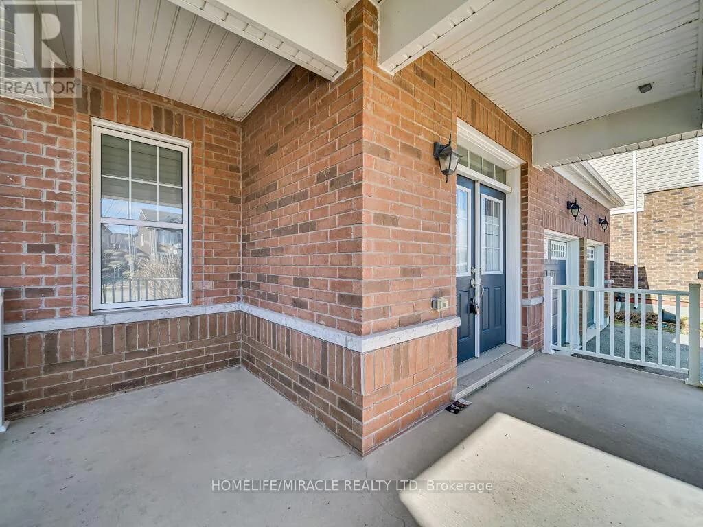 52 COMPASS TRAIL — photo 4 of 44