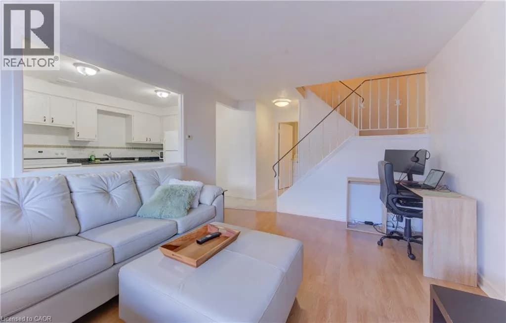 14 WILLIAMSBURG Road Unit# 47 — photo 4 of 35