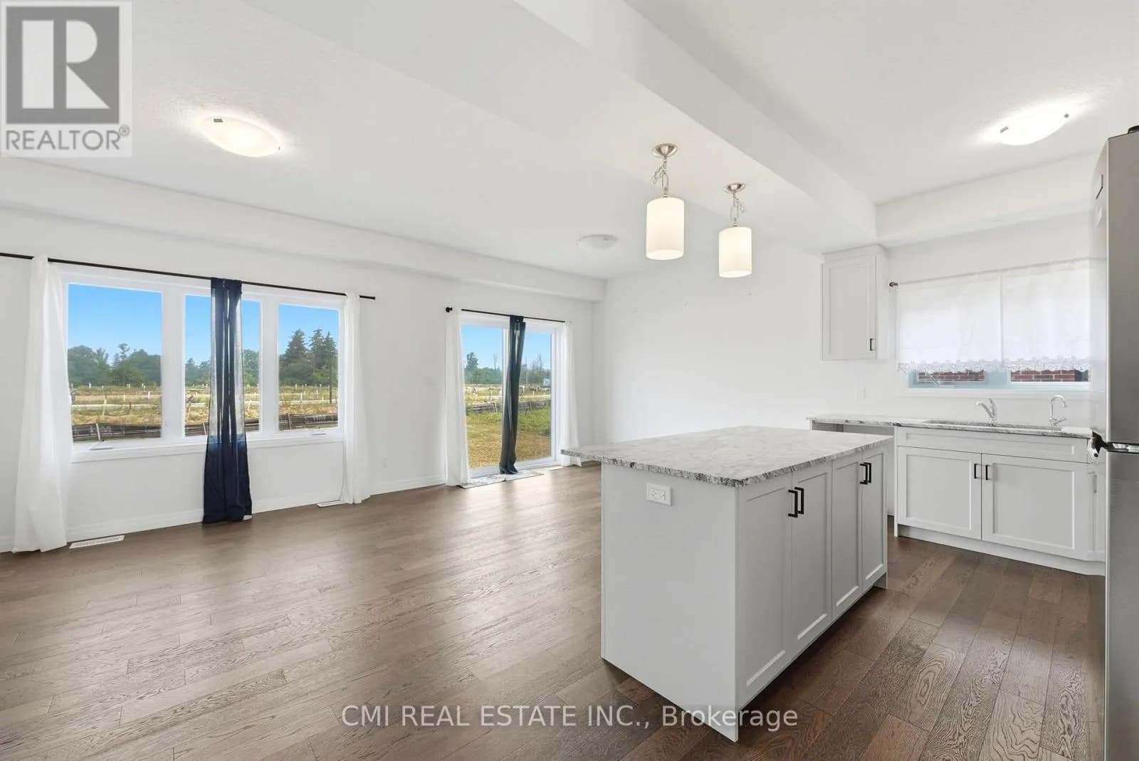 128 DEMPSEY DRIVE — photo 5 of 42