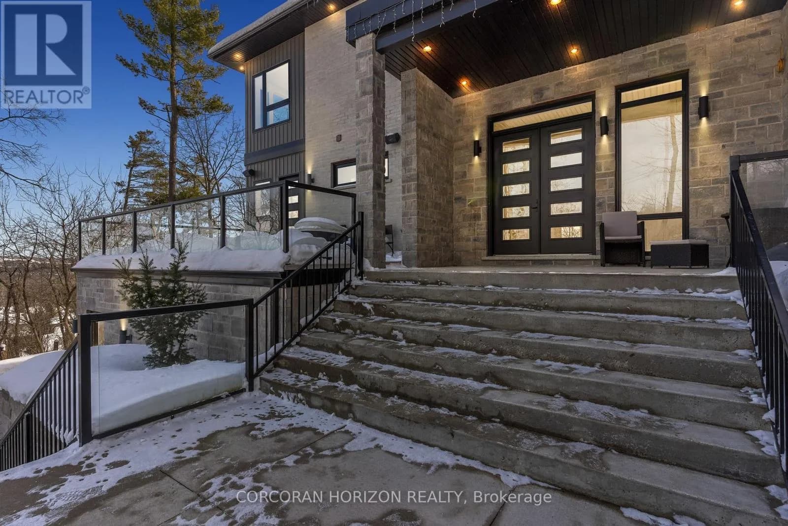111 GRAND RIDGE DRIVE — photo 3 of 49