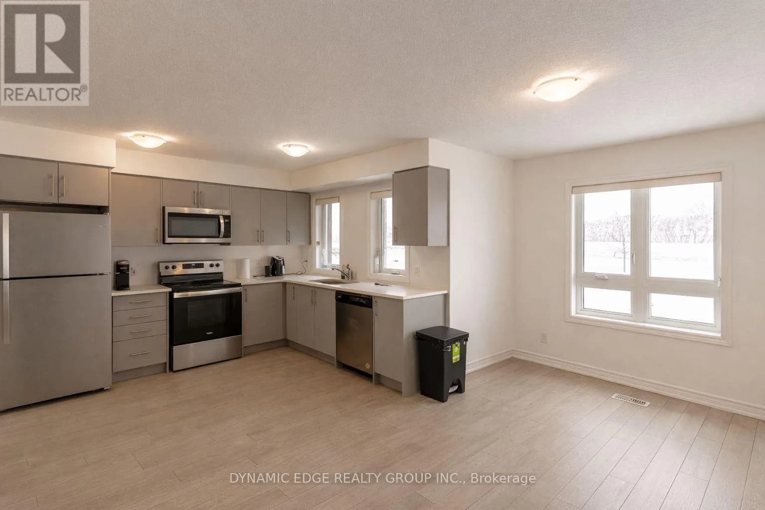 25 - 235 CHAPEL HILL DRIVE — photo 5 of 13