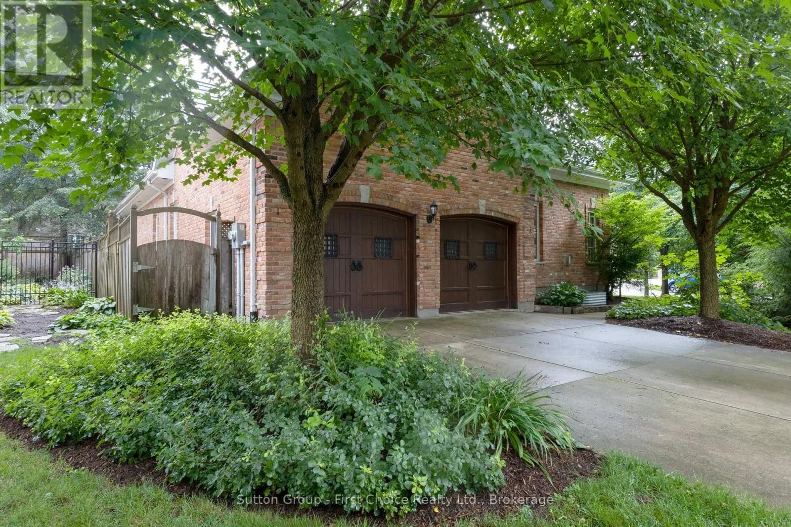 70 CRAWFORD STREET — photo 3 of 48
