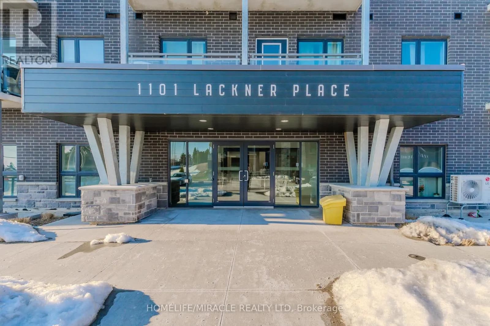 T5 - 1101 LACKNER PLACE — photo 3 of 41