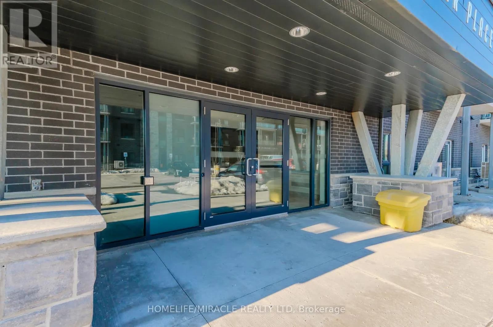 T5 - 1101 LACKNER PLACE — photo 4 of 41