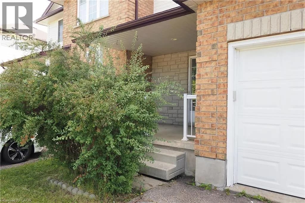 776 PARIS Boulevard — photo 4 of 44