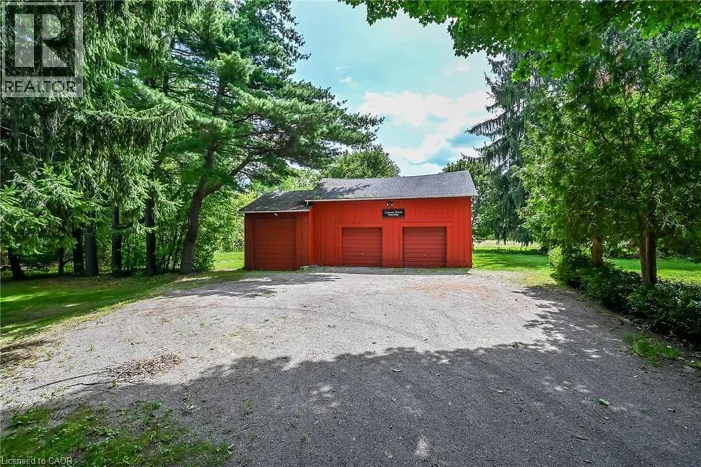 48 GARNER Road W — photo 3 of 44