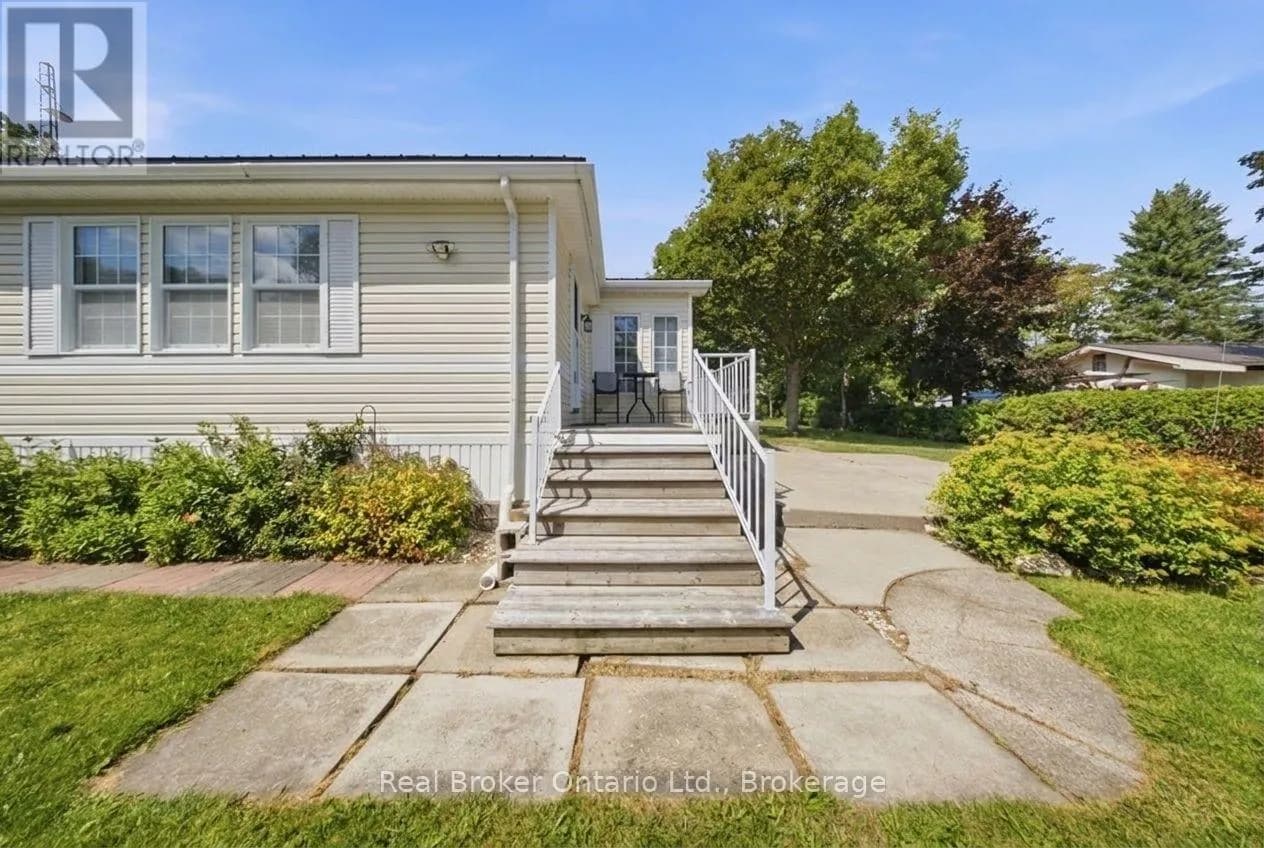 428 PINE PASS — photo 4 of 49