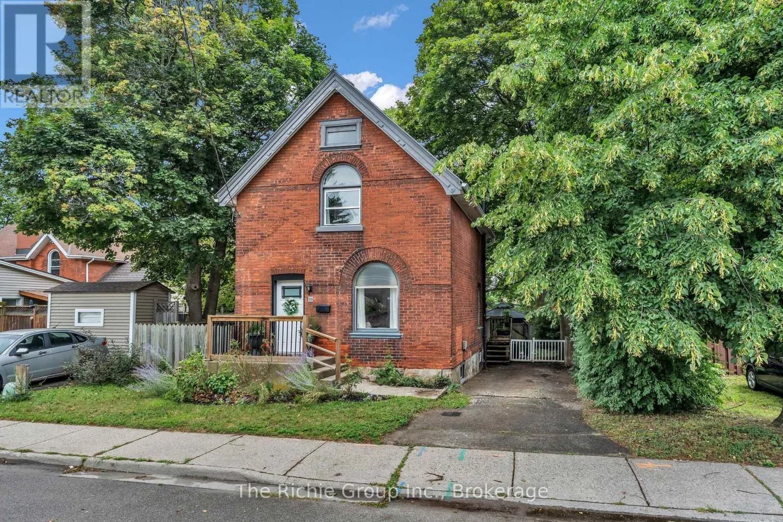 119 BROCK STREET — photo 2 of 28