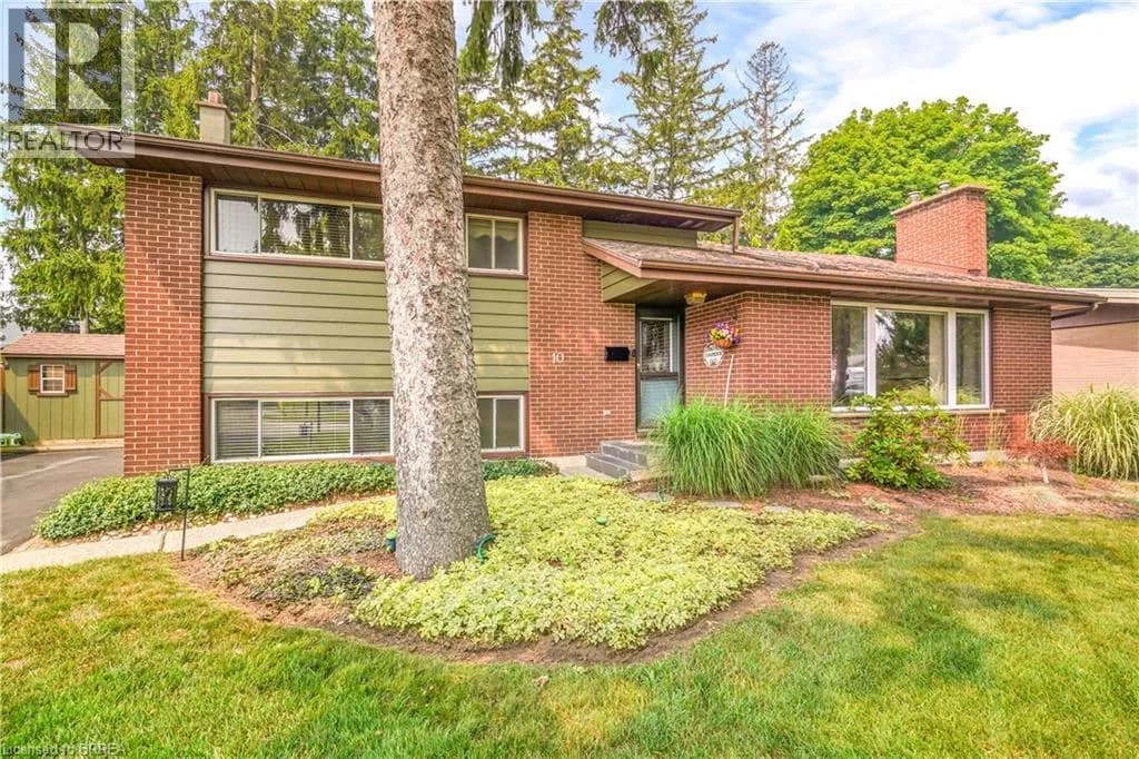 10 BRIER Crescent — photo 1 of 44