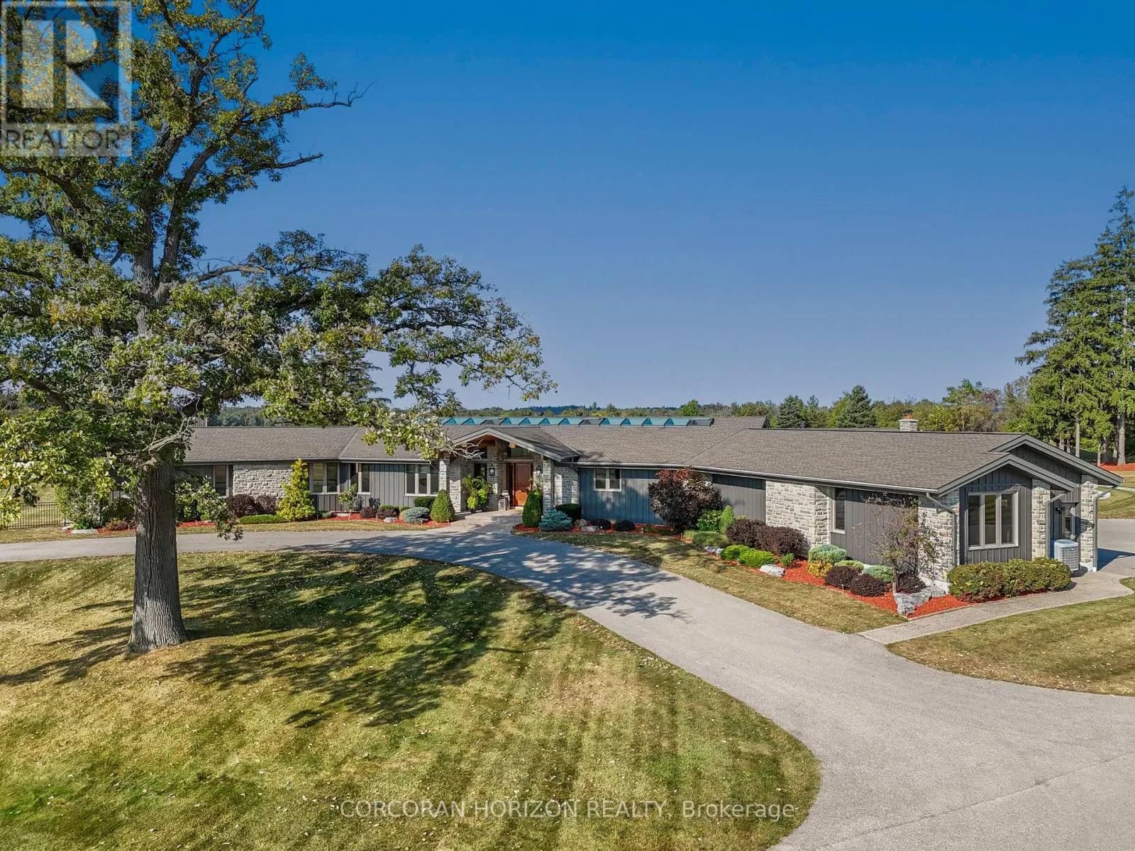 1546 MARYHILL ROAD — photo 3 of 50