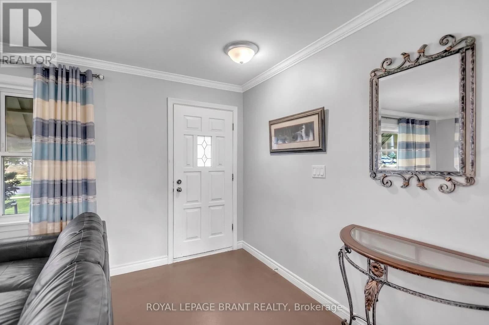 7 WILLOWDALE STREET — photo 4 of 43