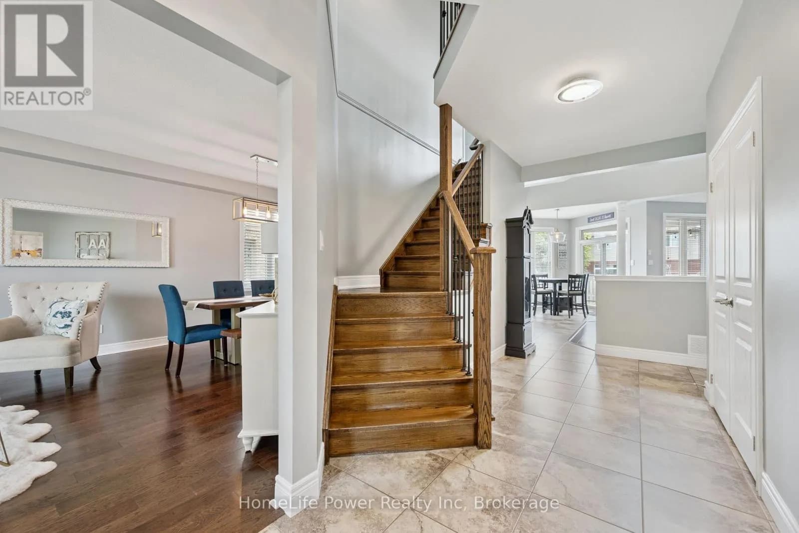 183 TOWNSEND DRIVE — photo 4 of 48
