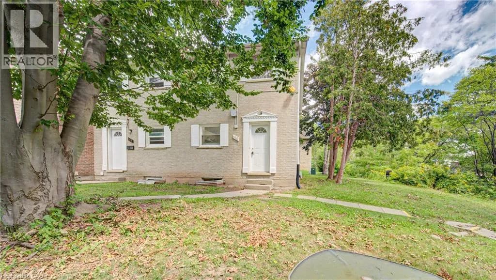 150 WESTCOURT Place — photo 2 of 26