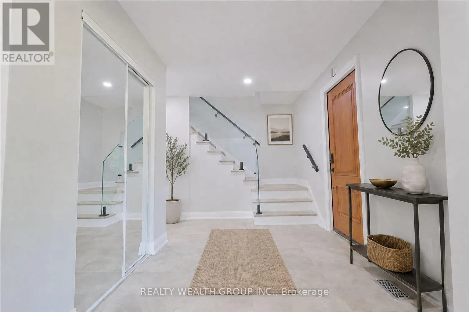 264 SHAKESPEARE DRIVE — photo 3 of 33