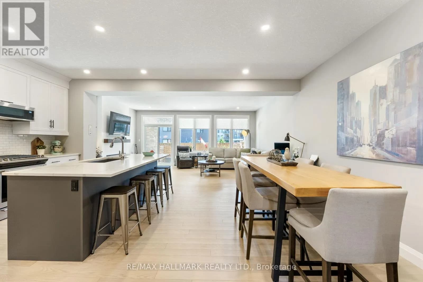 77 REA DRIVE — photo 4 of 47