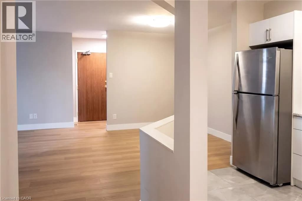 3085 KINGSWAY Drive Unit# 22 — photo 3 of 20