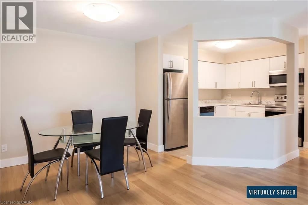 3085 KINGSWAY Drive Unit# 22 — photo 4 of 20