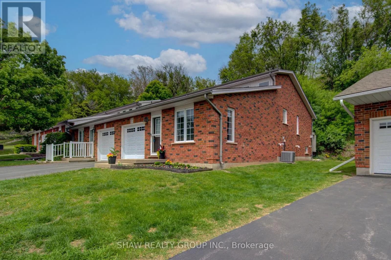 58D HARRIS AVENUE — photo 2 of 46