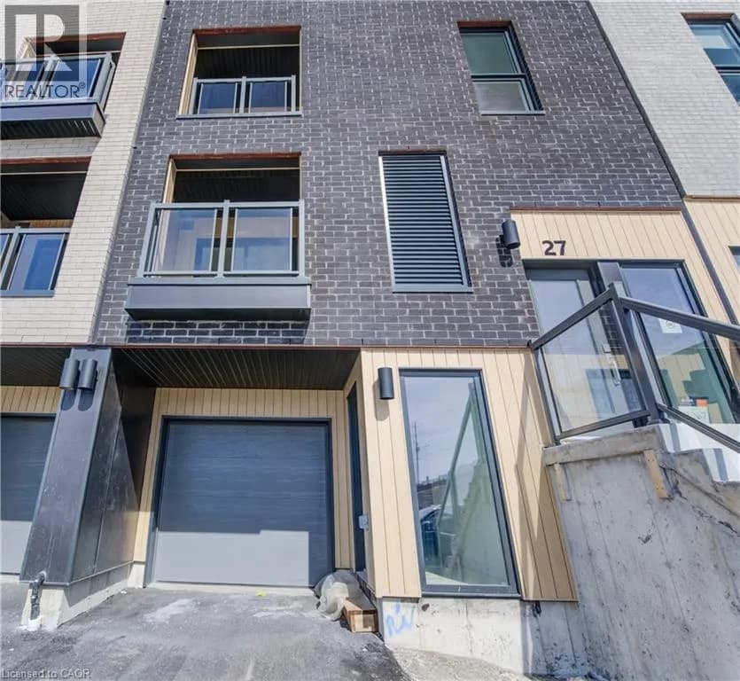 27 URBANE Boulevard — photo 2 of 32